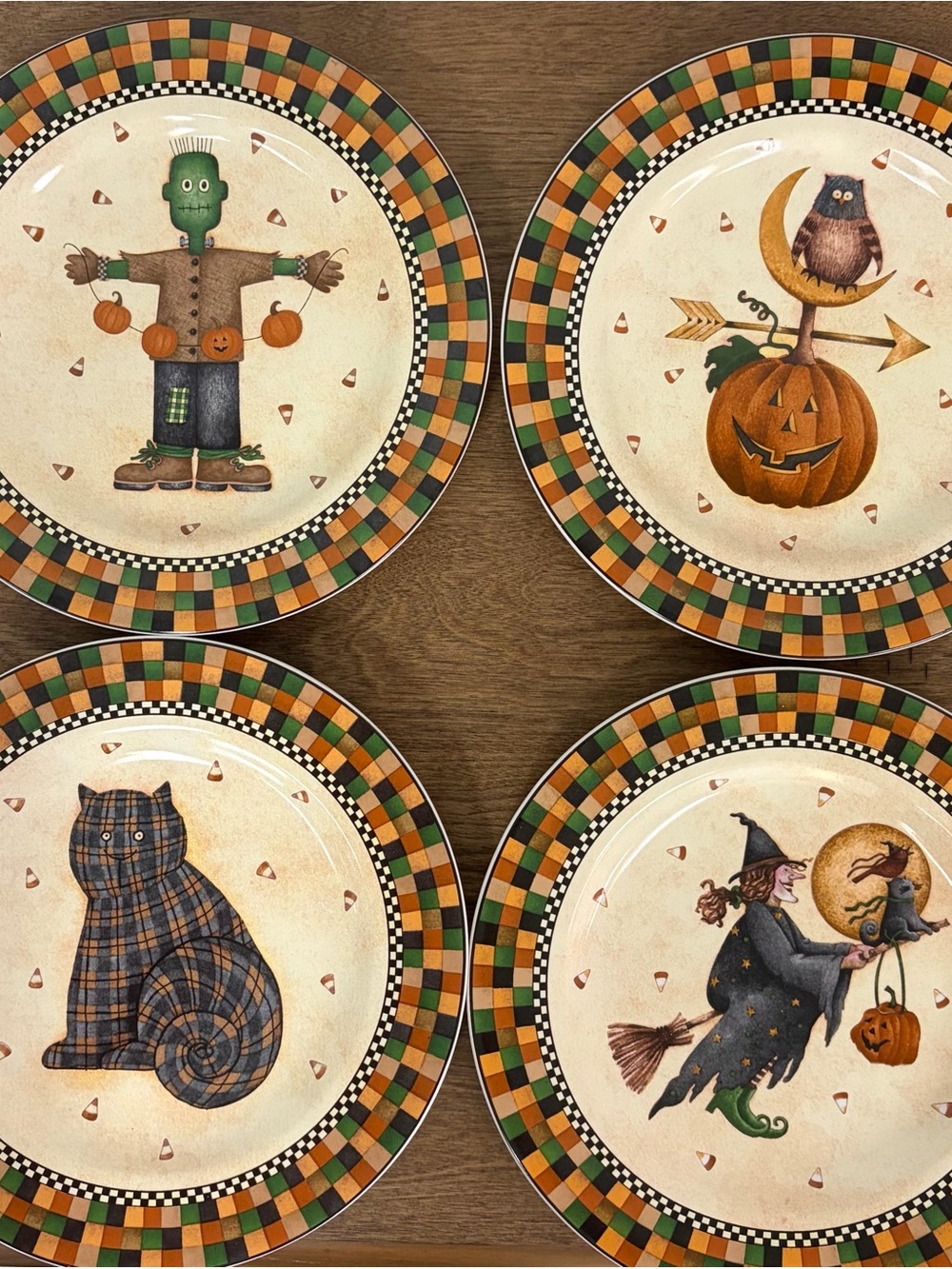 Debbie Mumm Halloween Small Plates Vintage Oneida Sakura, 4 Plates